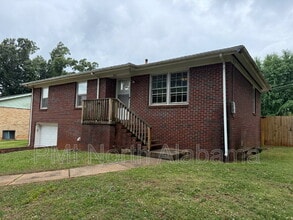 Building Photo - 3206 Bayless Dr SW