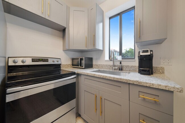 Building Photo - 2166 SW 14th Terrace