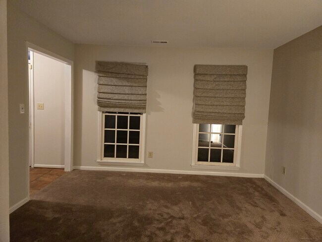 Foto del edificio - 11015 S Ford Rd