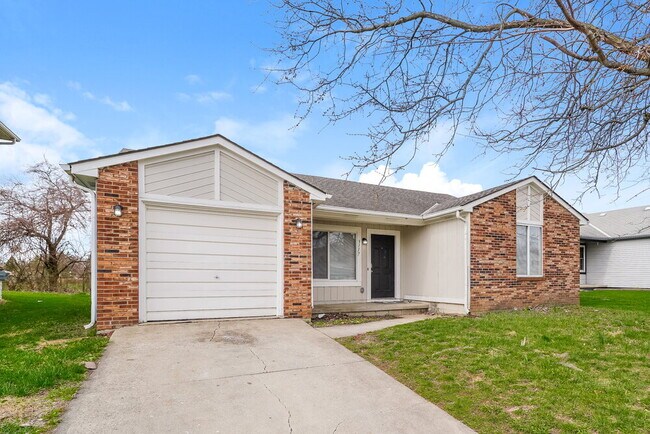 Building Photo - 3117 Falcon Bridge Dr