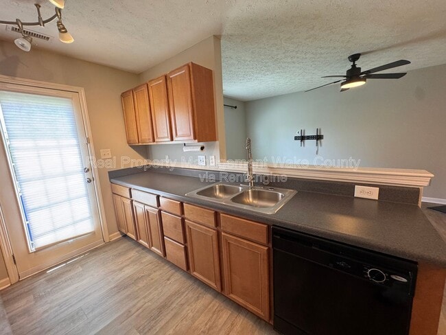Building Photo - 5228 Big Bass Dr