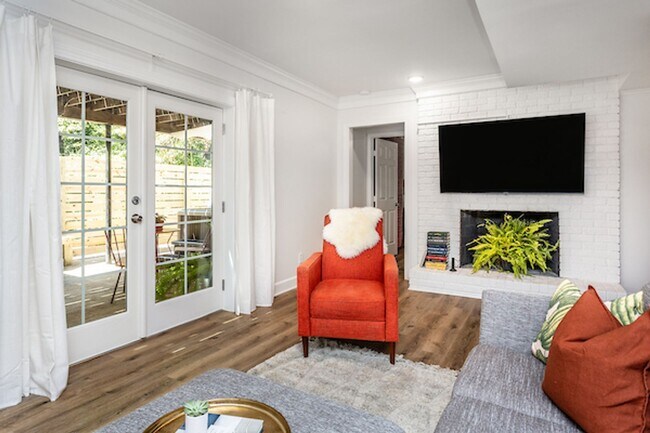 Foto del edificio - 5013 Hermitage Dr
