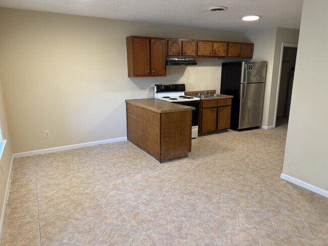 Foto del edificio - 103 Issac Dr