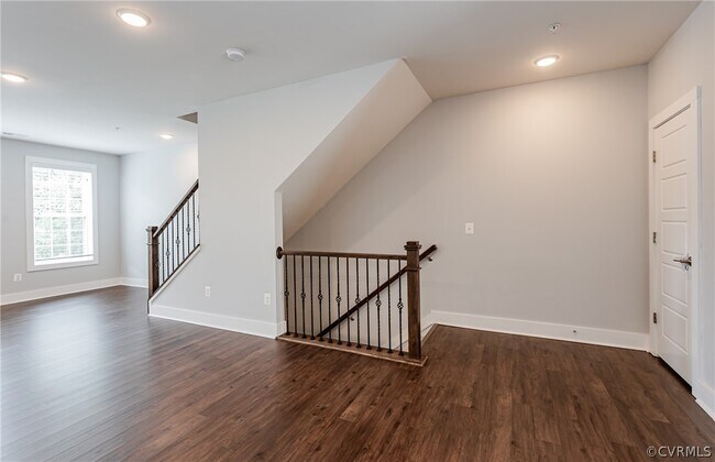 Building Photo - 4211 Saunders Tavern Trl