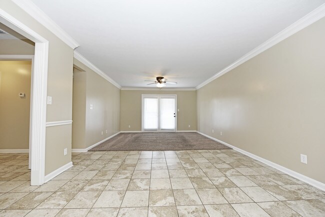 Building Photo - Flats at Hurstbourne