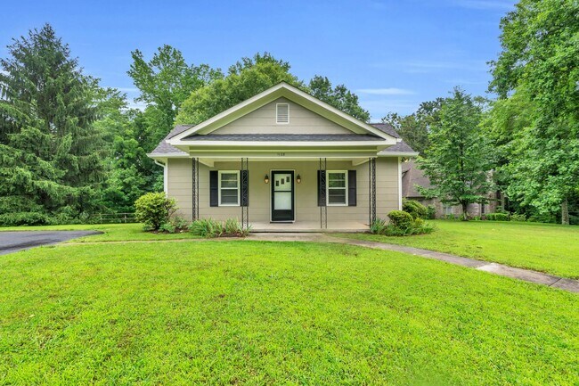Historic Charmer on Signal Mountain! - Historic Charmer on Signal Mountain! House