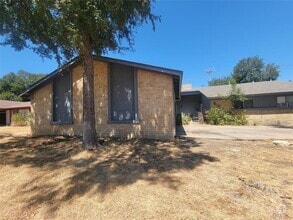 Building Photo - 1304 Glenda Dr