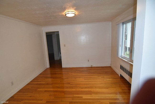 Building Photo - 169 Florence St