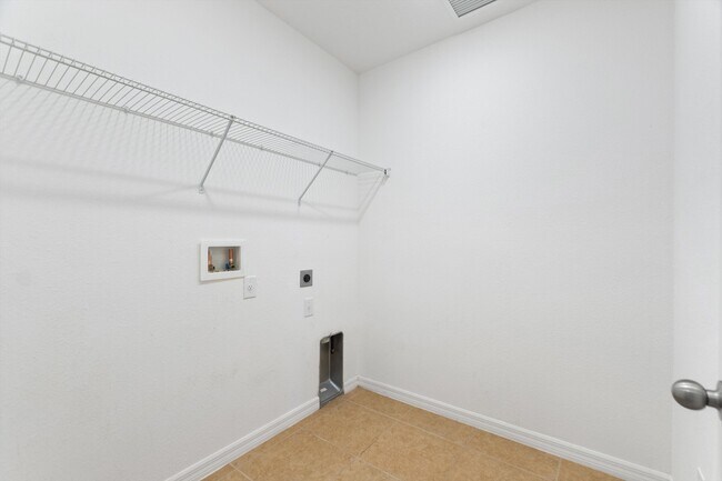 Foto del edificio - 1504 Finchburg St