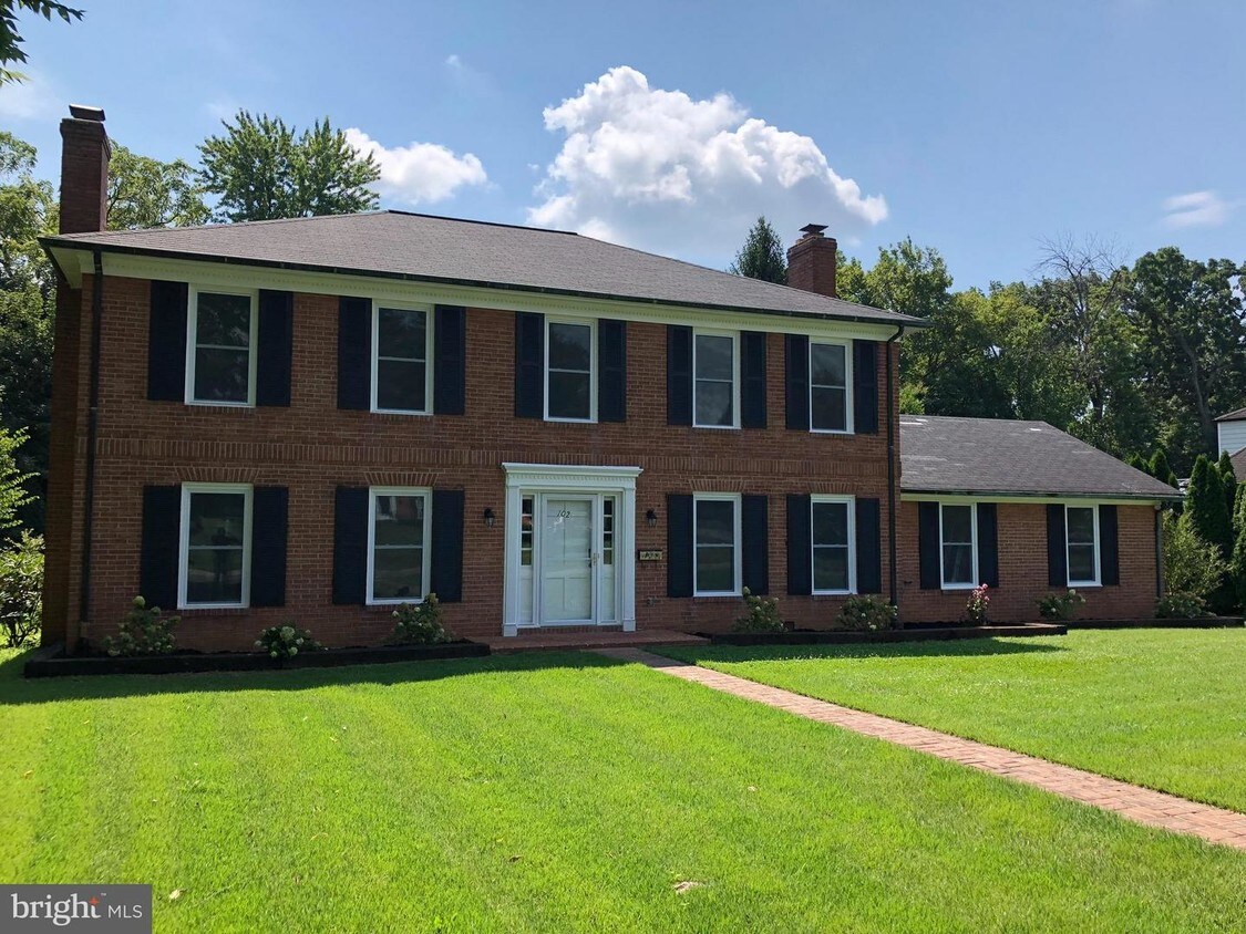 Foto principal - 102 Morven Park Rd SW