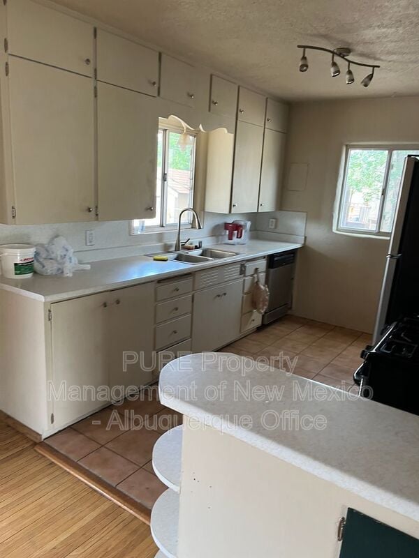 Building Photo - 4807 Idlewilde Ln SE