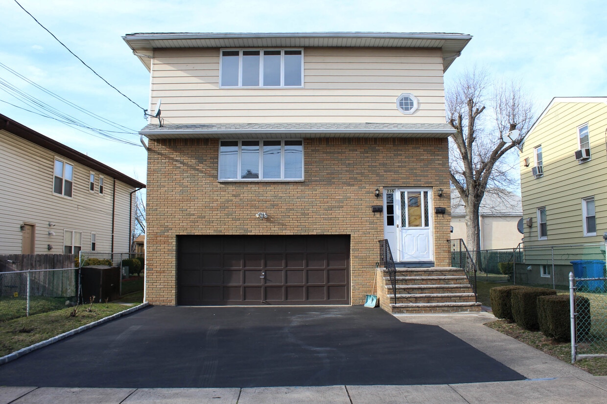 235 Martha Ave Unit 2, Elmwood Park, NJ 07407 Apartments in Elmwood