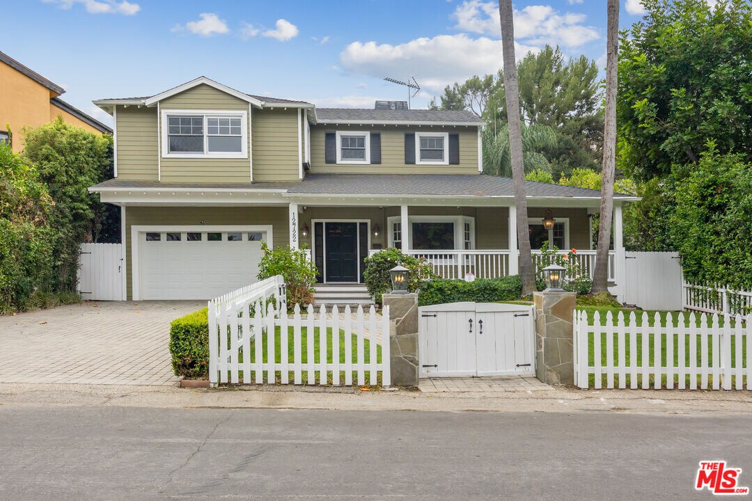 Foto principal - 12722 Halkirk St