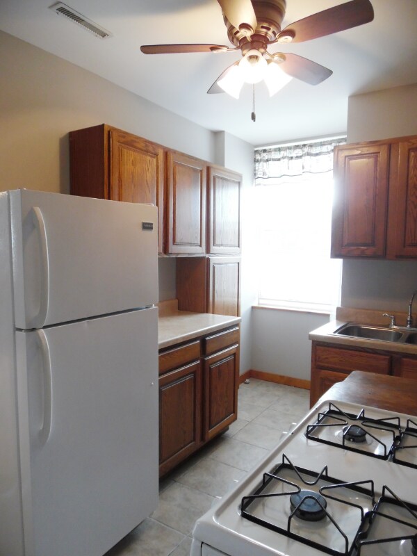 Foto del edificio - 529 Main St