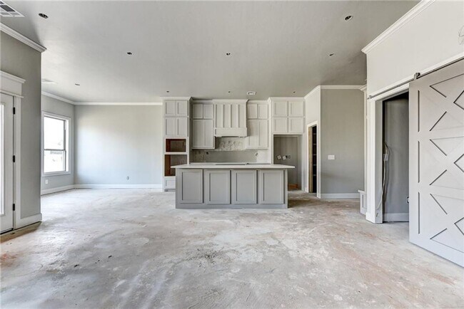 Building Photo - Newer Home + Edmond Schools + 4 bedrooms +...