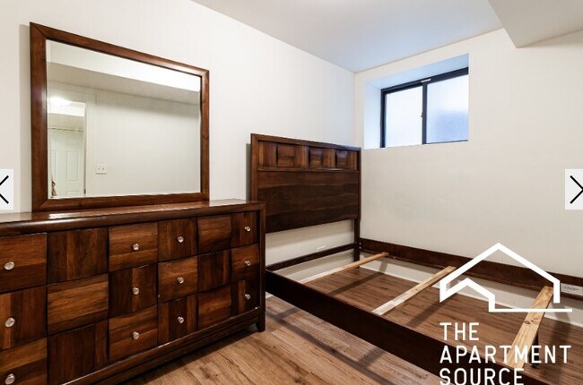 Foto del edificio - 908 W Belle Plaine Ave