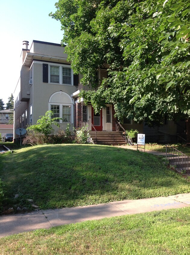Front of property - 1845 Portland Ave