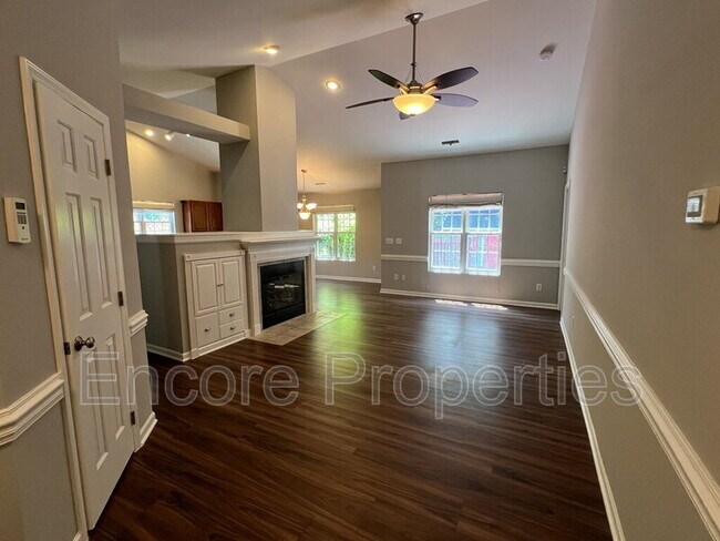 Foto del edificio - 108 Braxberry Way