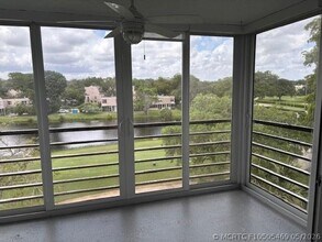 Building Photo - 1811 Sabal Palm Dr