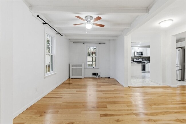 Foto del edificio - 16 Floyd St