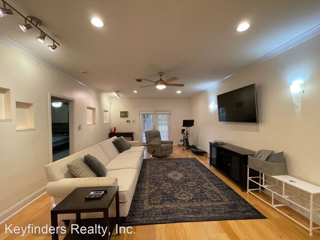 Building Photo - 3 br, 2 bath House - 627 California Ave.