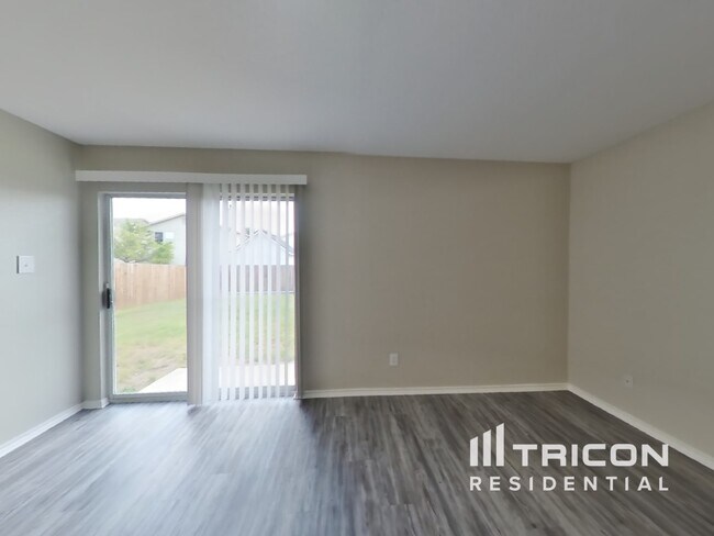 Building Photo - 4730 Appaloosa Run San Antonio TX