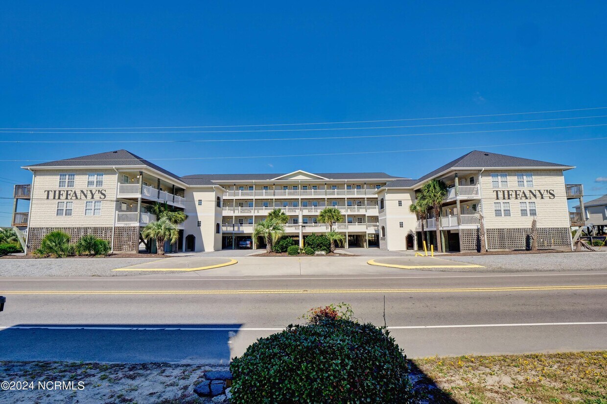 Foto principal - 1505 N New River Dr