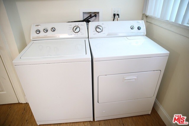 Foto del edificio - 238 S Kenmore Ave