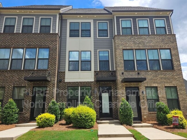 Photo - 608 Uwharrie River Rd Townhome