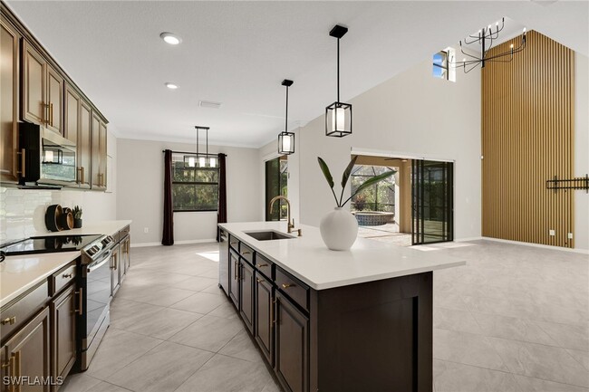 Building Photo - 17558 Elkgrove Ln