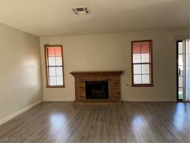 Foto del edificio - 6687 W Tropicana Ave