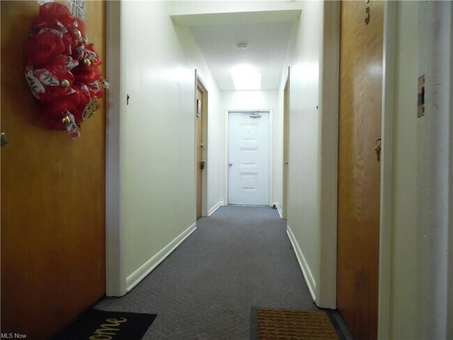 Foto del edificio - 1379 Barlow Rd