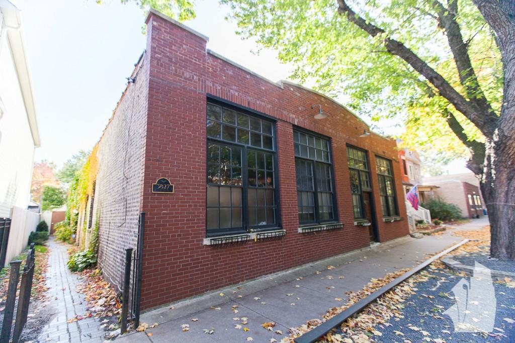 3827 N Ravenswood Ave Unit 3, Chicago, IL 60613 Condo for Rent in