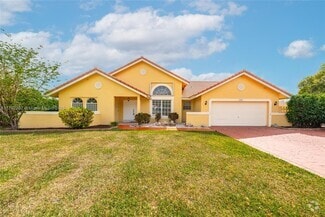 Building Photo - 1400 SW 54th Ave