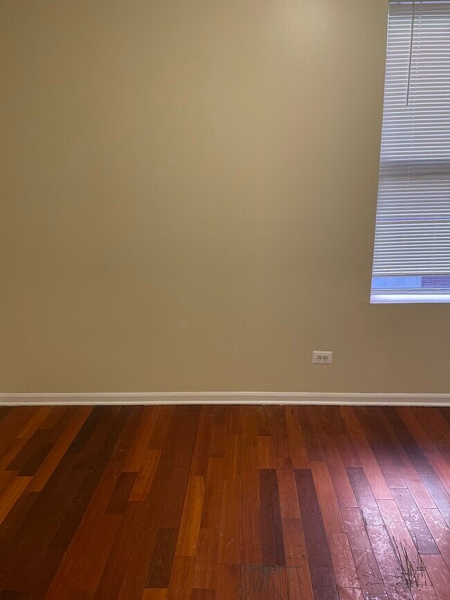 Foto del edificio - 6428 S Vernon Ave