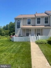 Building Photo - 647 Croft Dr
