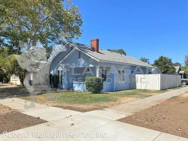 Building Photo - 2 br, 1 bath House - 405 W. 26th