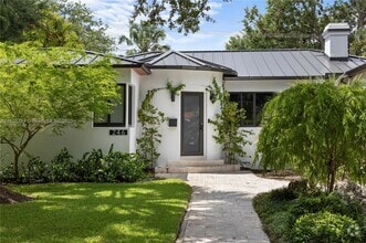 Building Photo - 246 NW 93rd St