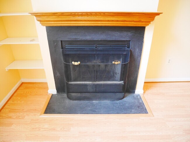 Foto del edificio - Two Bedroom, Two Full Bathroom Condo- Belt...