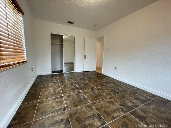 Building Photo - 801 NW 148th St