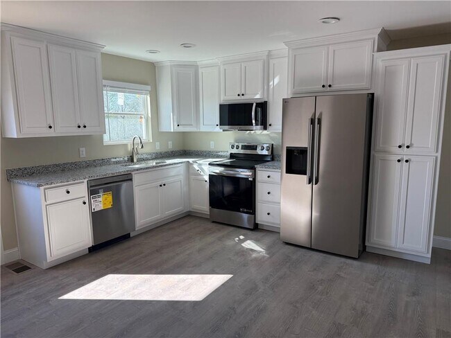 Foto del edificio - 425 Grand Oaks Ln