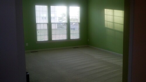 Building Photo - 70 Magellan Dr