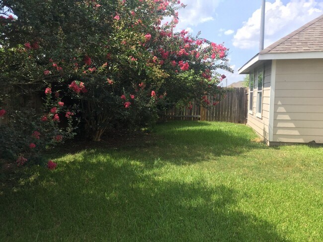 Foto del edificio - 22311 Bridgestone Ridge Dr