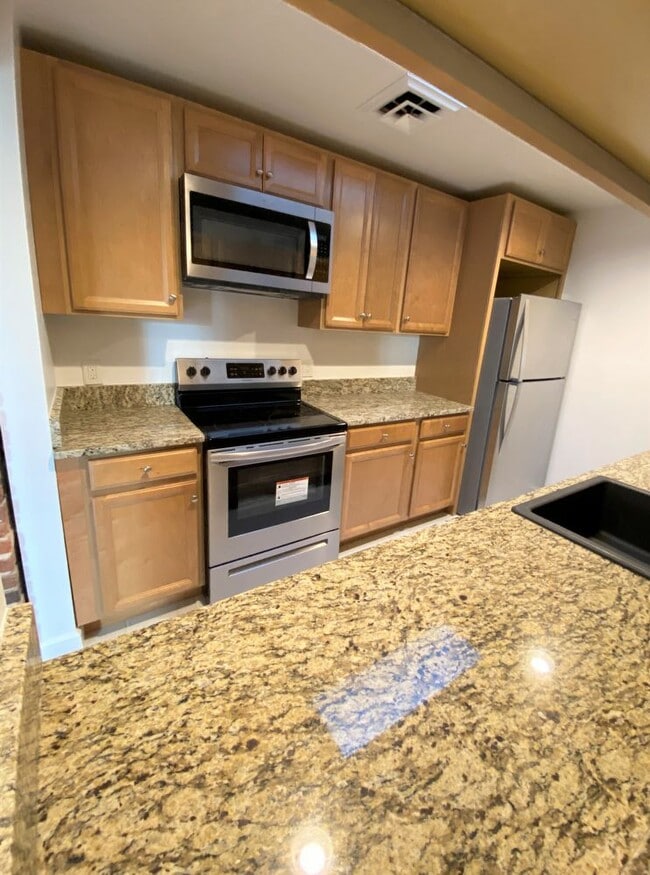 Kitchen - 102 Church St