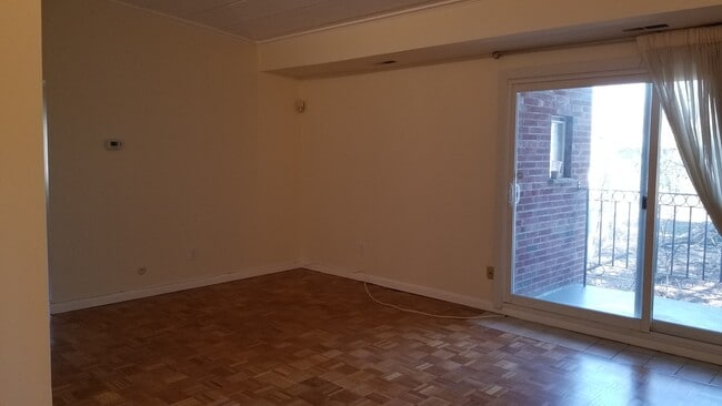 Building Photo - 300 Tremont St
