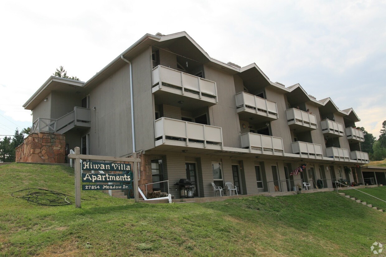Hiwan Villa Apartments Apartments in Evergreen, CO