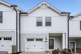 Building Photo - 5110 Glade Park Dr