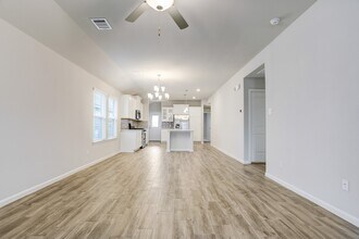 Building Photo - 6823 Escondido Dr