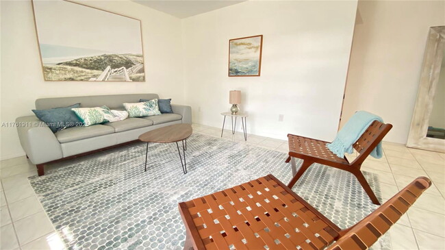 Foto del edificio - 1321 SW 14th St