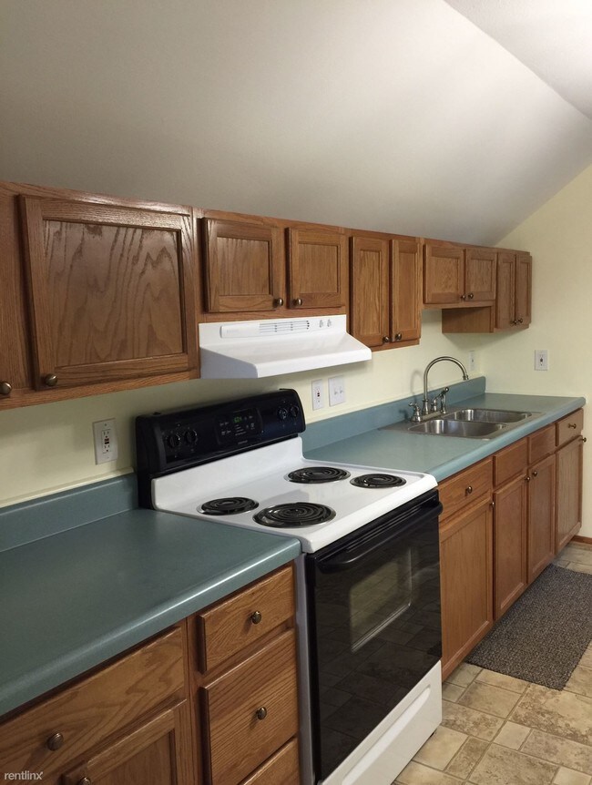 Building Photo - 404 Abell Ave